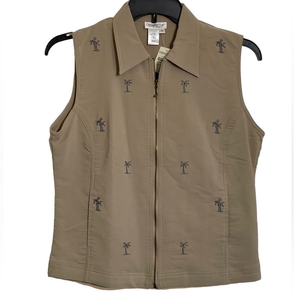 NWT Coldwater Creek embroidered detail zip front vest. Size medium - Picture 3 of 9